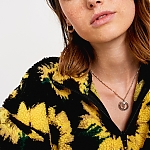 Urban_Outfitters_2824129.jpg
